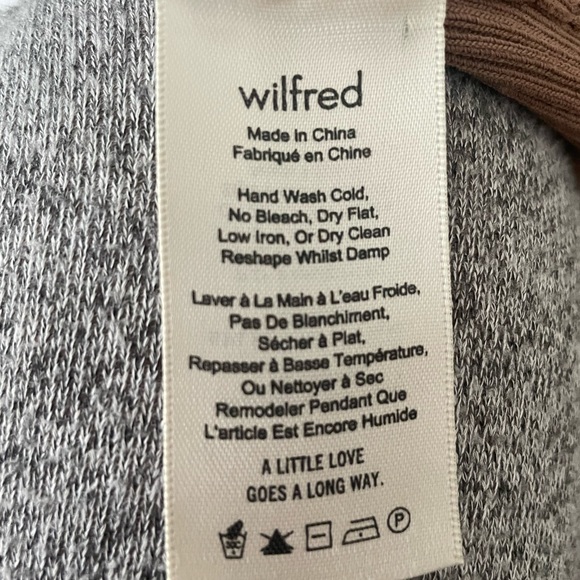 (SOLD) Wilfred Croquis Sweater - Picture 6 of 8